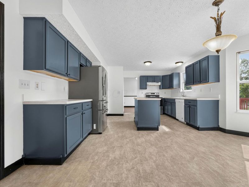 7931 Rodebaugh Road , Reynoldsburg, OH 43068 Photo 9