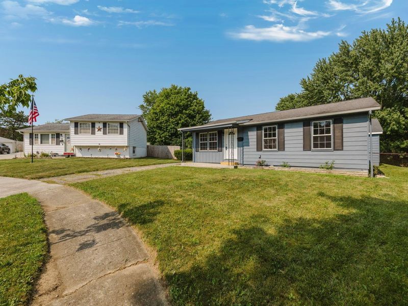 594 Oak Gale Lane , Columbus, OH 43228 Photo 2