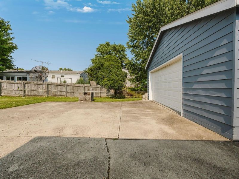 594 Oak Gale Lane , Columbus, OH 43228 Photo 23