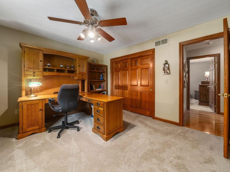 6990 Sunbury Road , Westerville, OH 43082 Photo 18