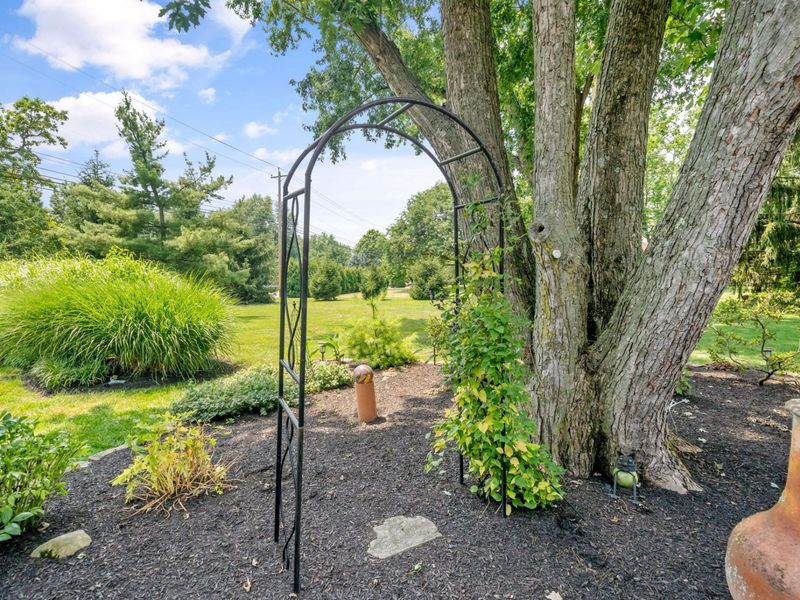 6990 Sunbury Road , Westerville, OH 43082 Photo 29