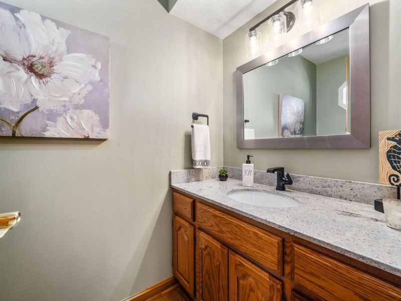 6990 Sunbury Road , Westerville, OH 43082 Photo 6