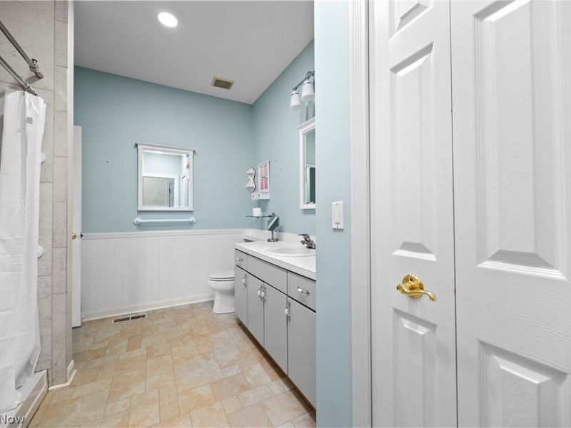 6956 Cottage Circle , North Ridgeville, OH 44039 Photo 20