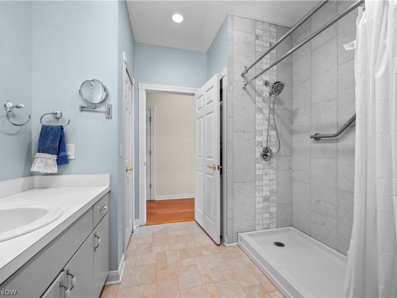 6956 Cottage Circle , North Ridgeville, OH 44039 Photo 31