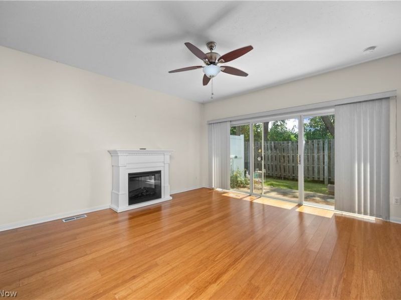6956 Cottage Circle , North Ridgeville, OH 44039 Photo 4