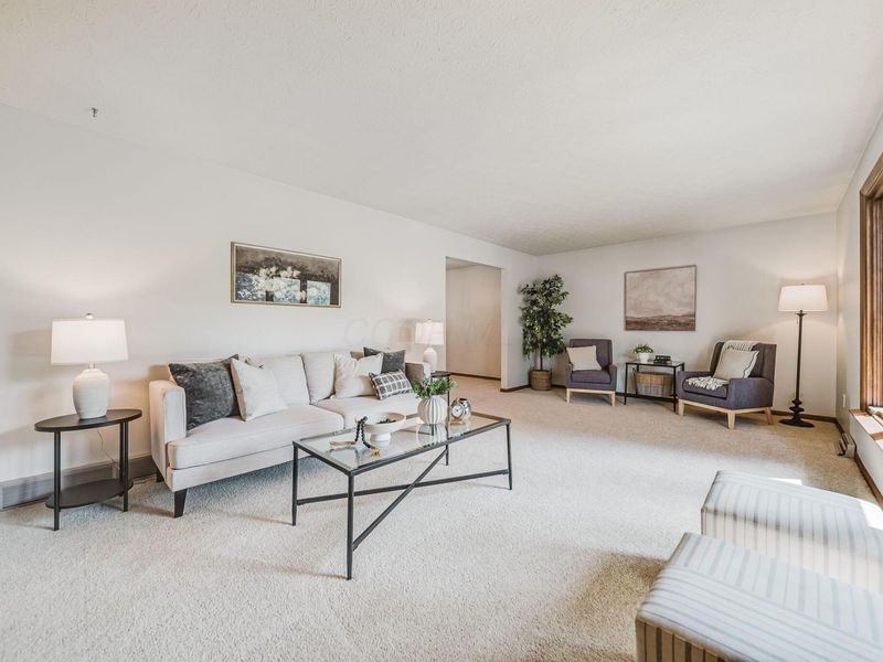 5256 Longrifle Road, Westerville, OH 43081 Photo 3
