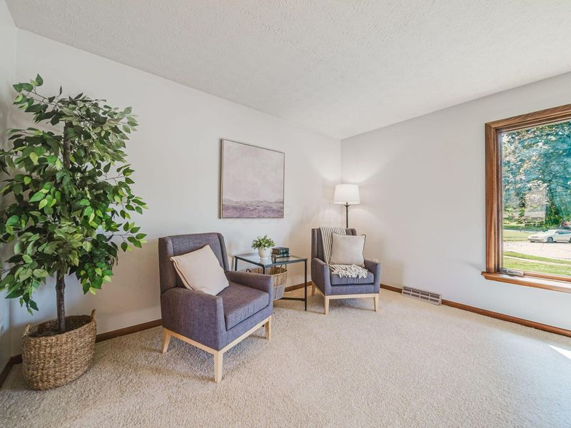 5256 Longrifle Road, Westerville, OH 43081 Photo 5