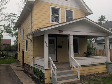2962 Mckoon Avenue, Niagara Falls, NY 14305