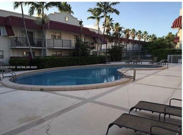 6715 N Kendall Dr, Unit 707, Pinecrest, FL 33156 Photo