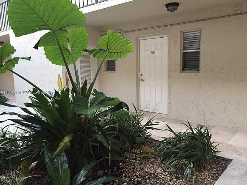 6715 N Kendall Dr, Unit 707, Pinecrest, FL 33156 Photo