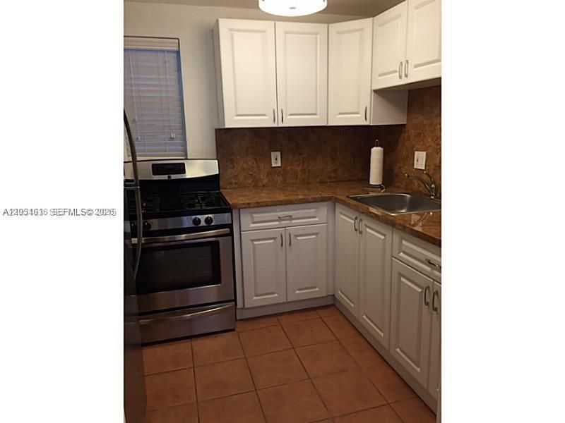 6715 N Kendall Dr, Unit 707, Pinecrest, FL 33156 Photo