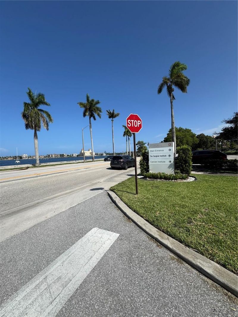 618 30th St, West Palm Beach, FL 33407 Photo