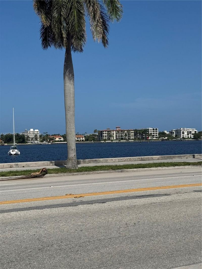 618 30th St, West Palm Beach, FL 33407 Photo