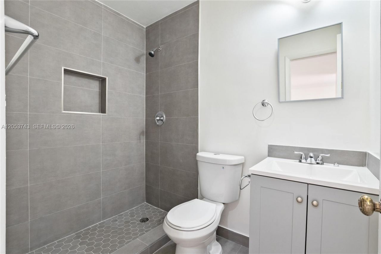 12262 SW 10th St , Unit 3-8AI, Miami, FL 33184 Photo