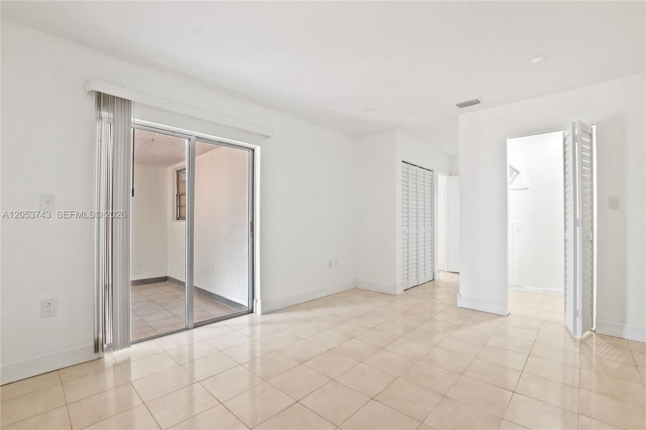 12262 SW 10th St , Unit 3-8AI, Miami, FL 33184 Photo