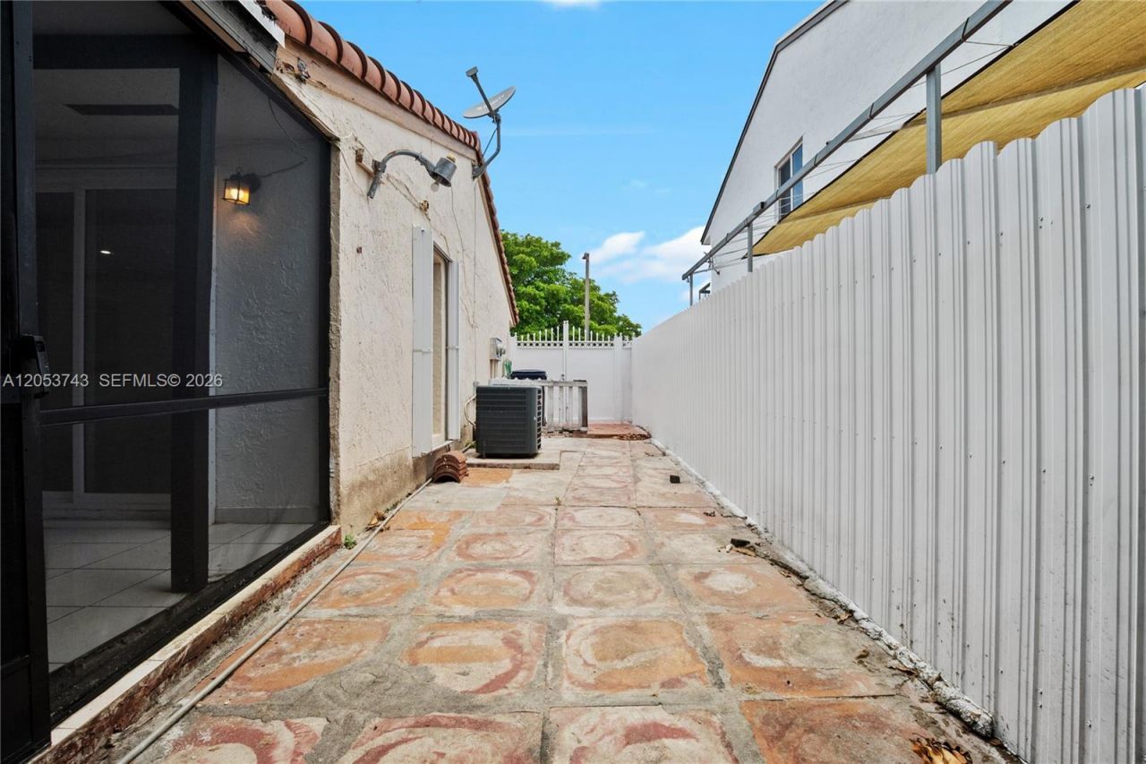 12262 SW 10th St, Unit 3-8AI, Miami, FL 33184 Photo