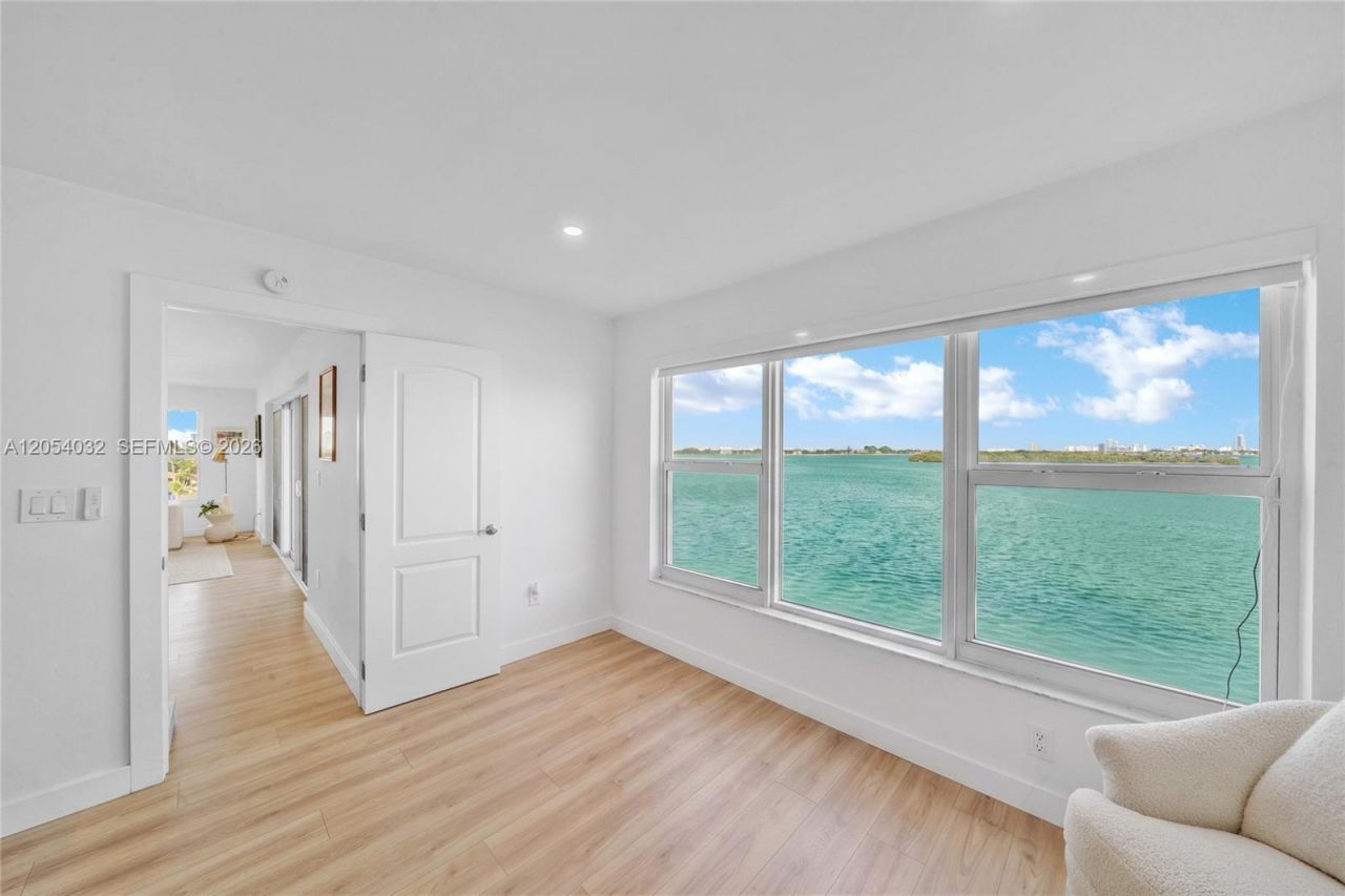 11111 Biscayne Blvd, Unit 5A, Miami, FL 33181 Photo