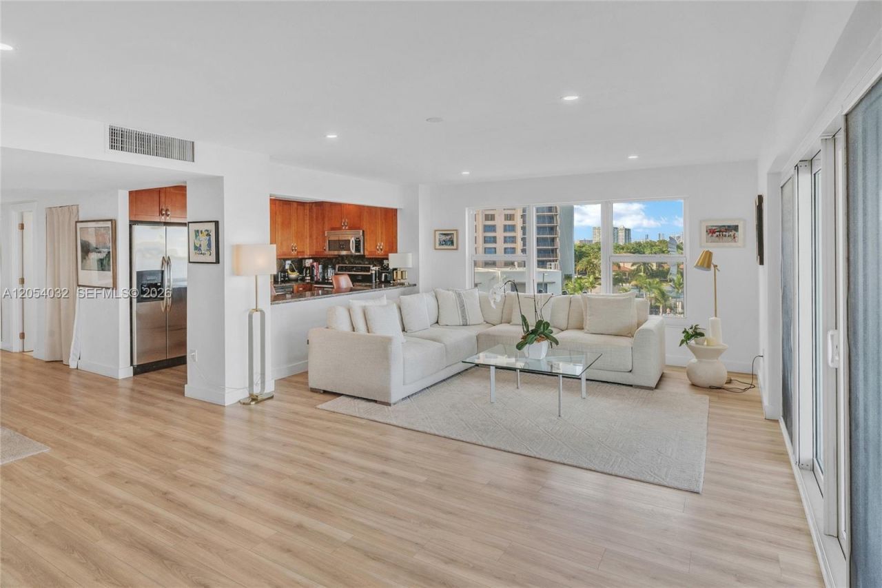 11111 Biscayne Blvd, Unit 5A, Miami, FL 33181 Photo