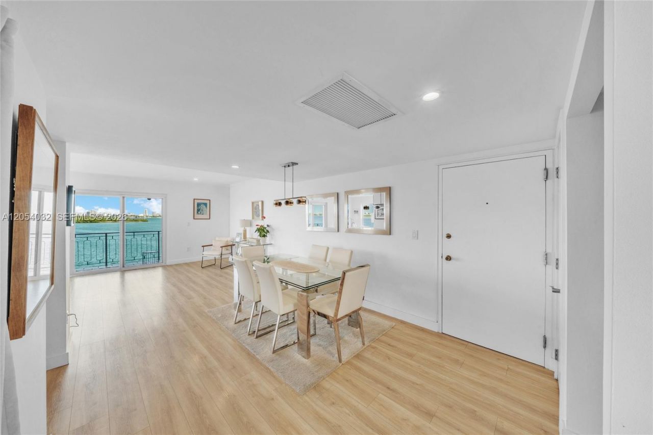 11111 Biscayne Blvd, Unit 5A, Miami, FL 33181 Photo