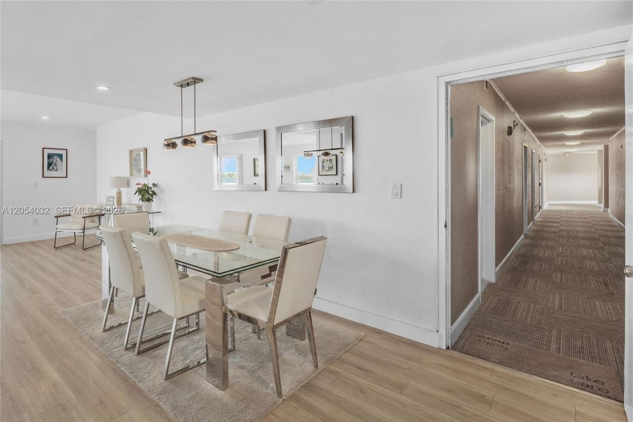 11111 Biscayne Blvd, Unit 5A, Miami, FL 33181 Photo