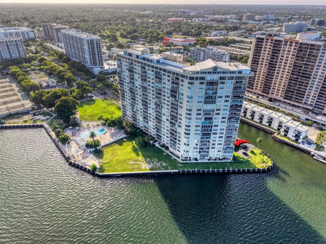 11111 Biscayne Blvd, Unit 5A, Miami, FL 33181 Photo