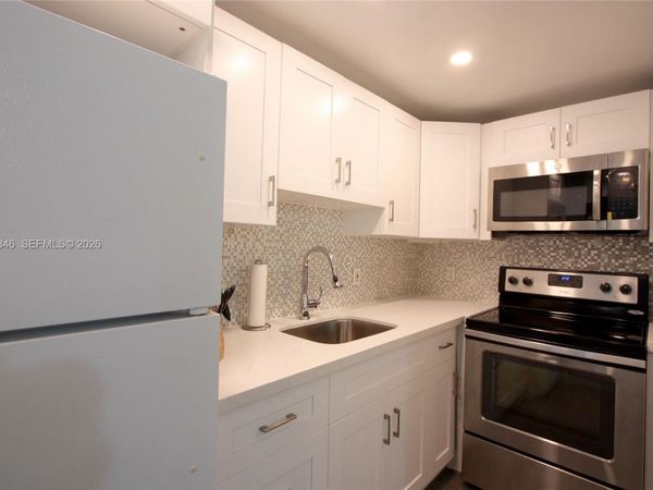 1525 Pennsylvania Ave , Unit 19, Miami Beach, FL 33139