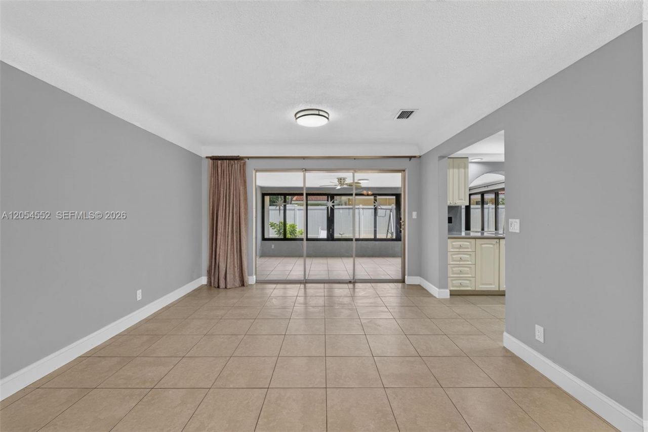 1109 SE 10th St, Deerfield Beach, FL 33441 Photo