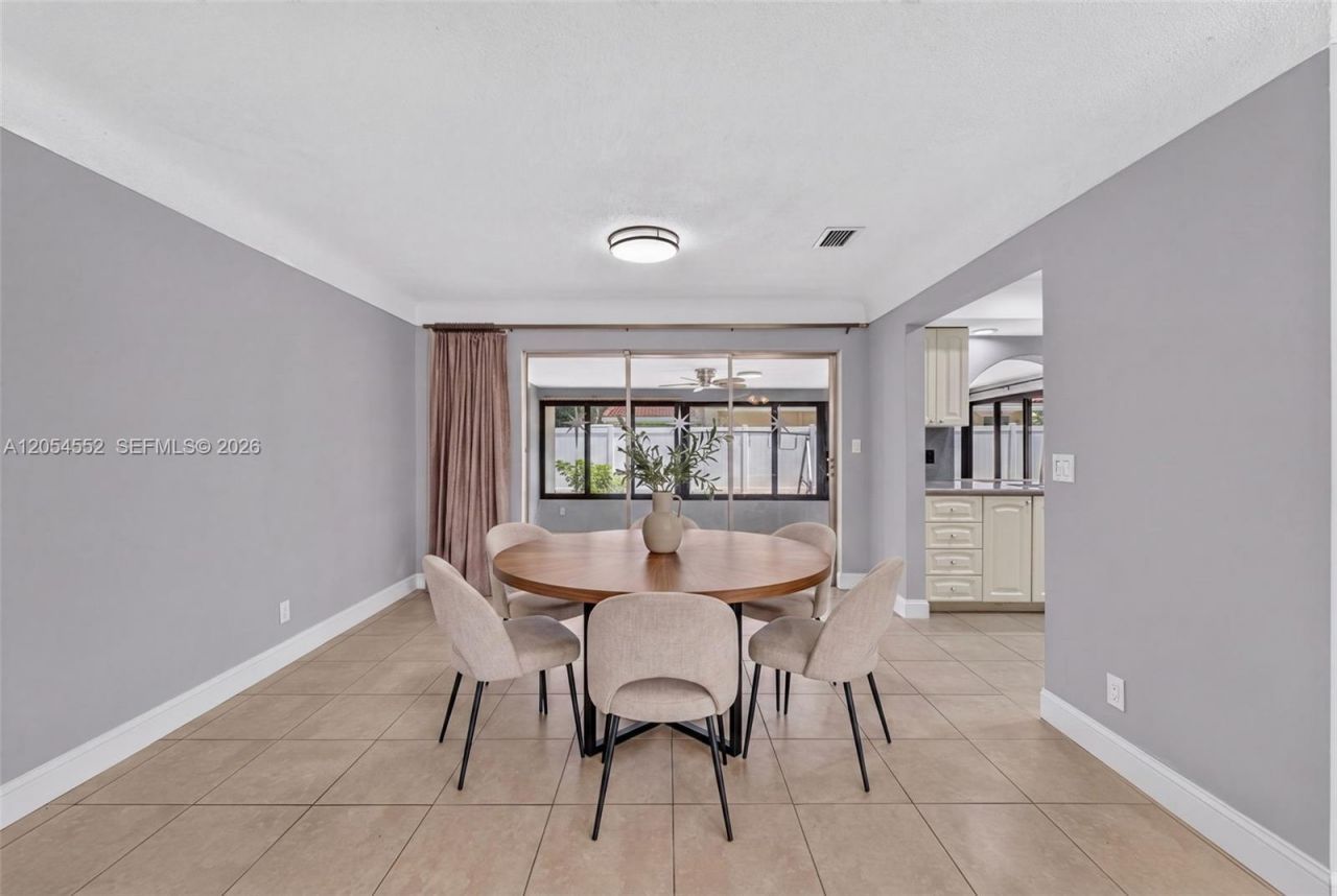 1109 SE 10th St, Deerfield Beach, FL 33441 Photo