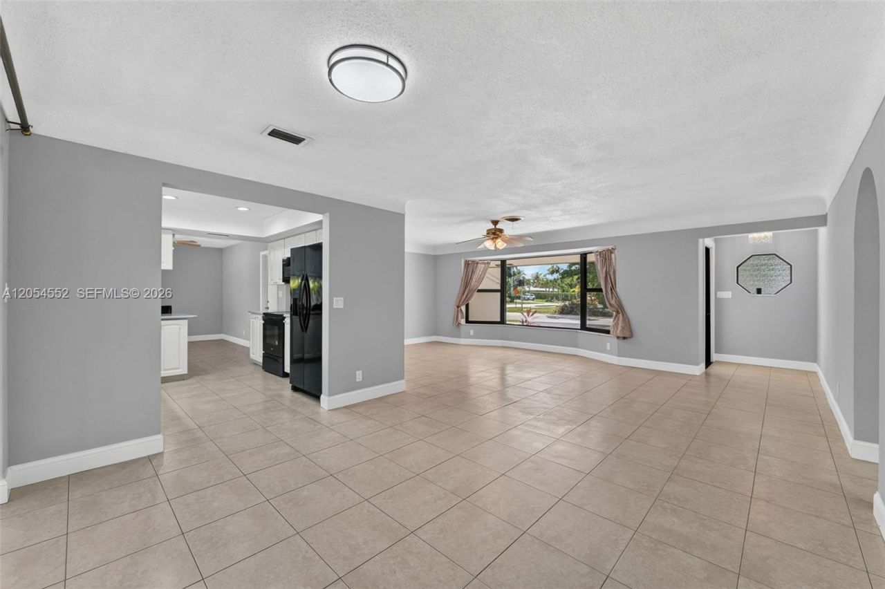 1109 SE 10th St, Deerfield Beach, FL 33441 Photo
