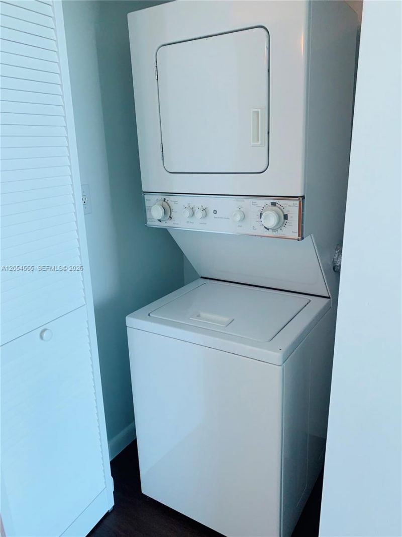 2101 Brickell Ave , Unit 2611, Miami, FL 33129 Photo