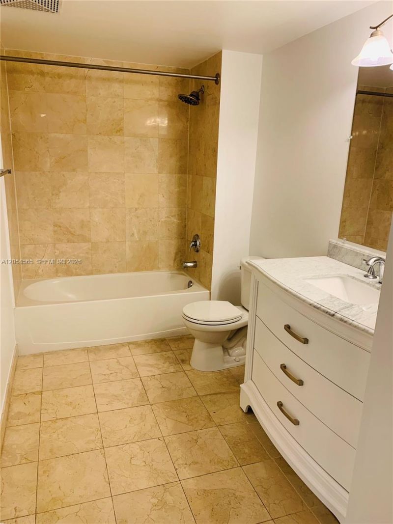 2101 Brickell Ave , Unit 2611, Miami, FL 33129 Photo