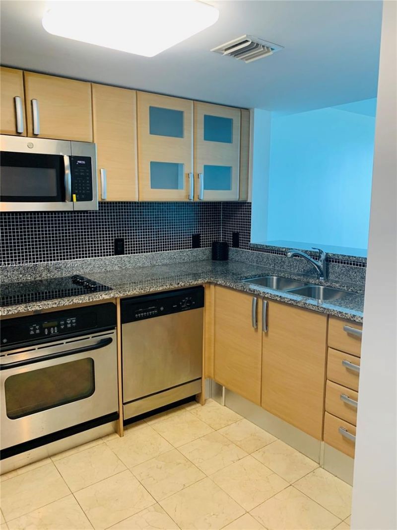 2101 Brickell Ave , Unit 2611, Miami, FL 33129 Photo