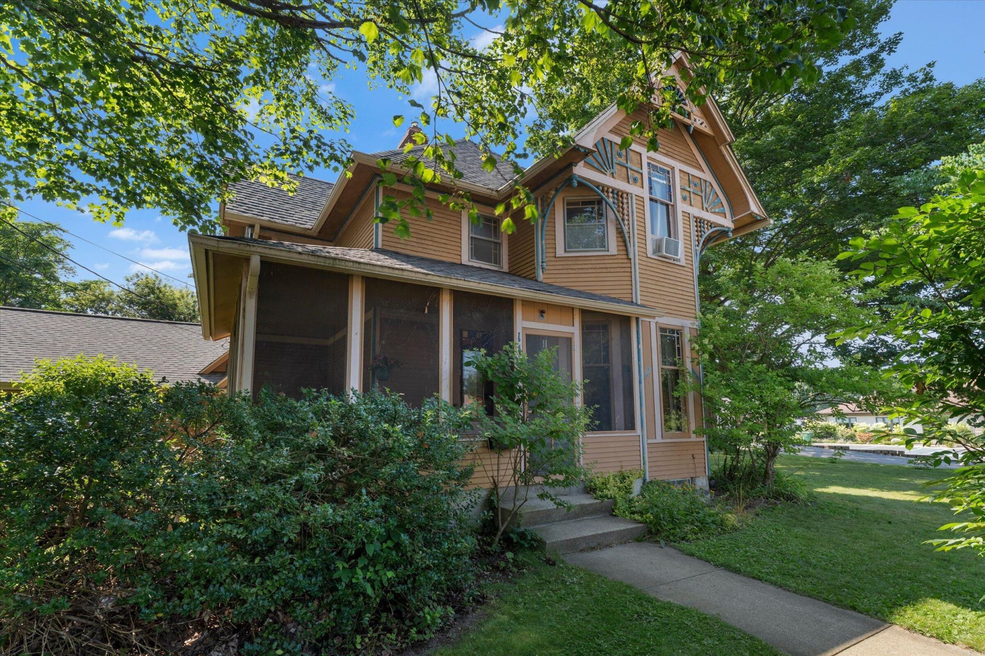 110 S East Street, Cassopolis, MI 49031 Main Photo