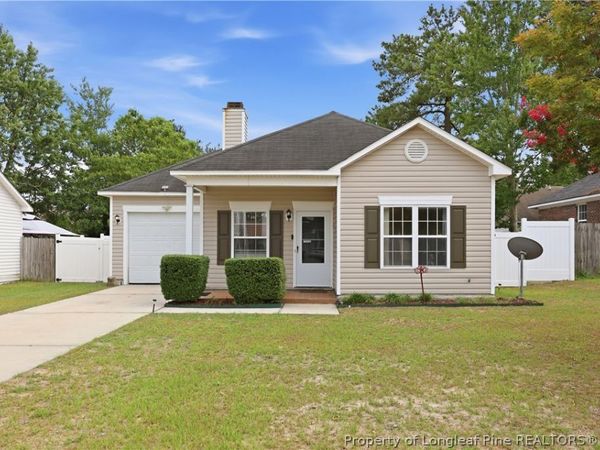 3827 Goforth Drive, Hope Mills, NC 28348