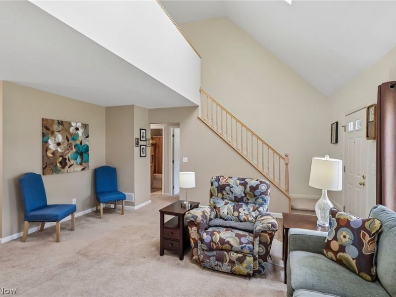 951 E Kensington Lane , Unit 8C, Streetsboro, OH 44241 Photo 4