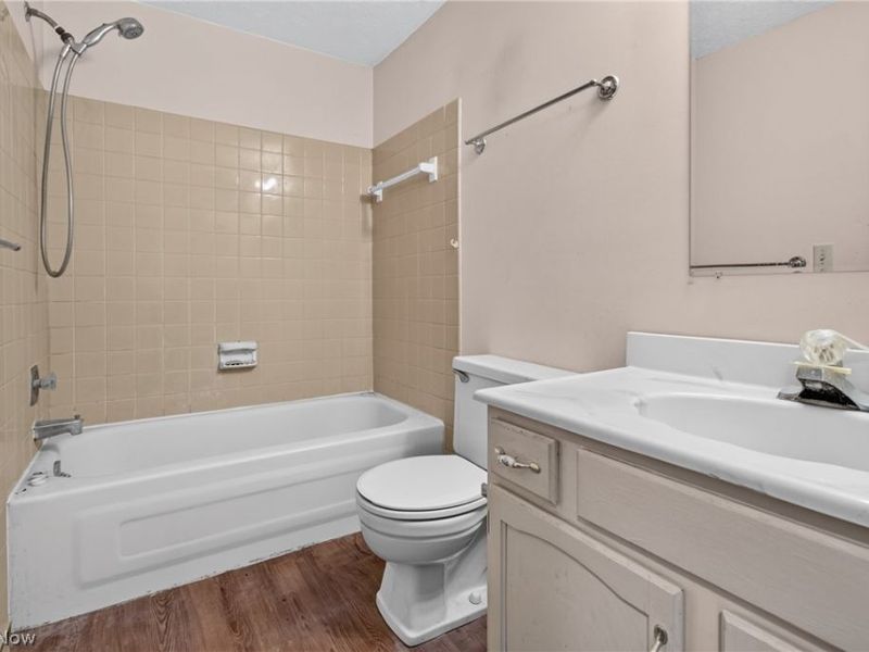 6500 Rosebelle Avenue, North Ridgeville, OH 44039 Photo 12