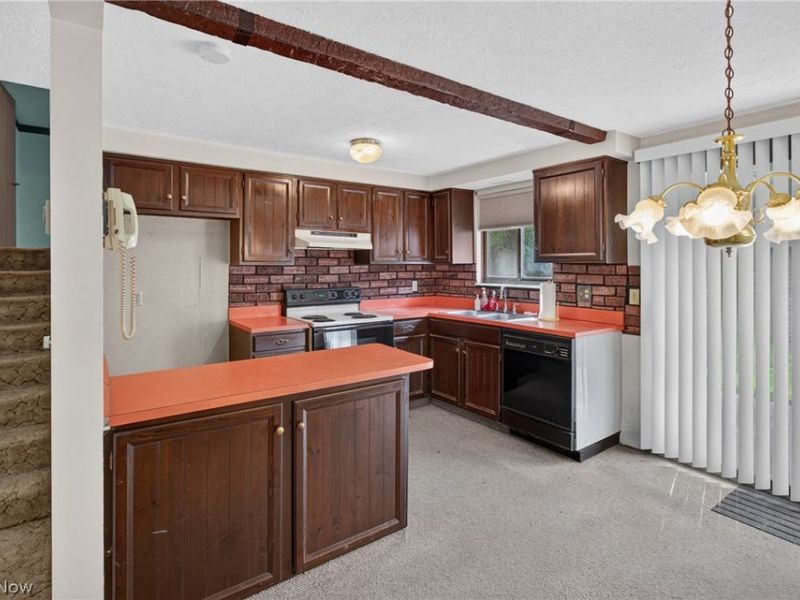6500 Rosebelle Avenue, North Ridgeville, OH 44039 Photo 8