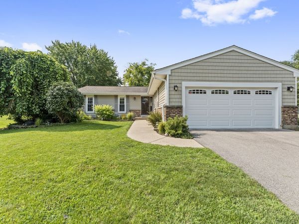 357 Brighton Bay , Roselle, IL 60172