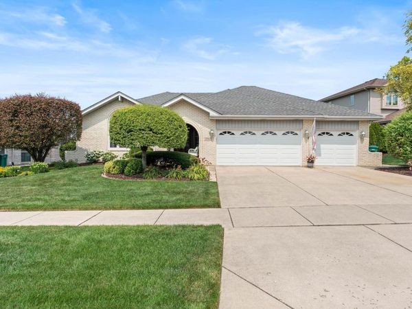17500 Brook Hill Drive , Orland Park, IL 60467