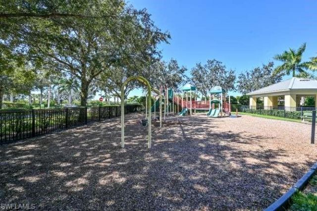 2314 Heydon Cir W, Naples, FL 34120 Photo