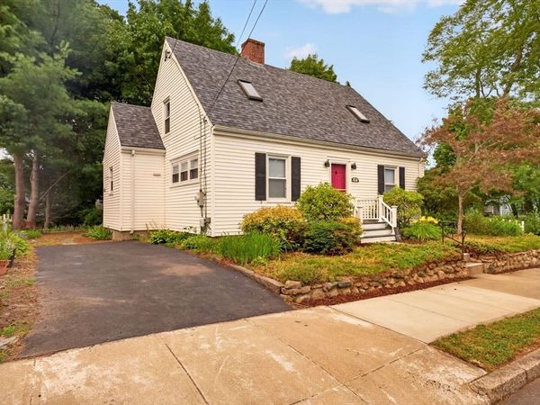 414 Archer St, Fall River, MA 02720