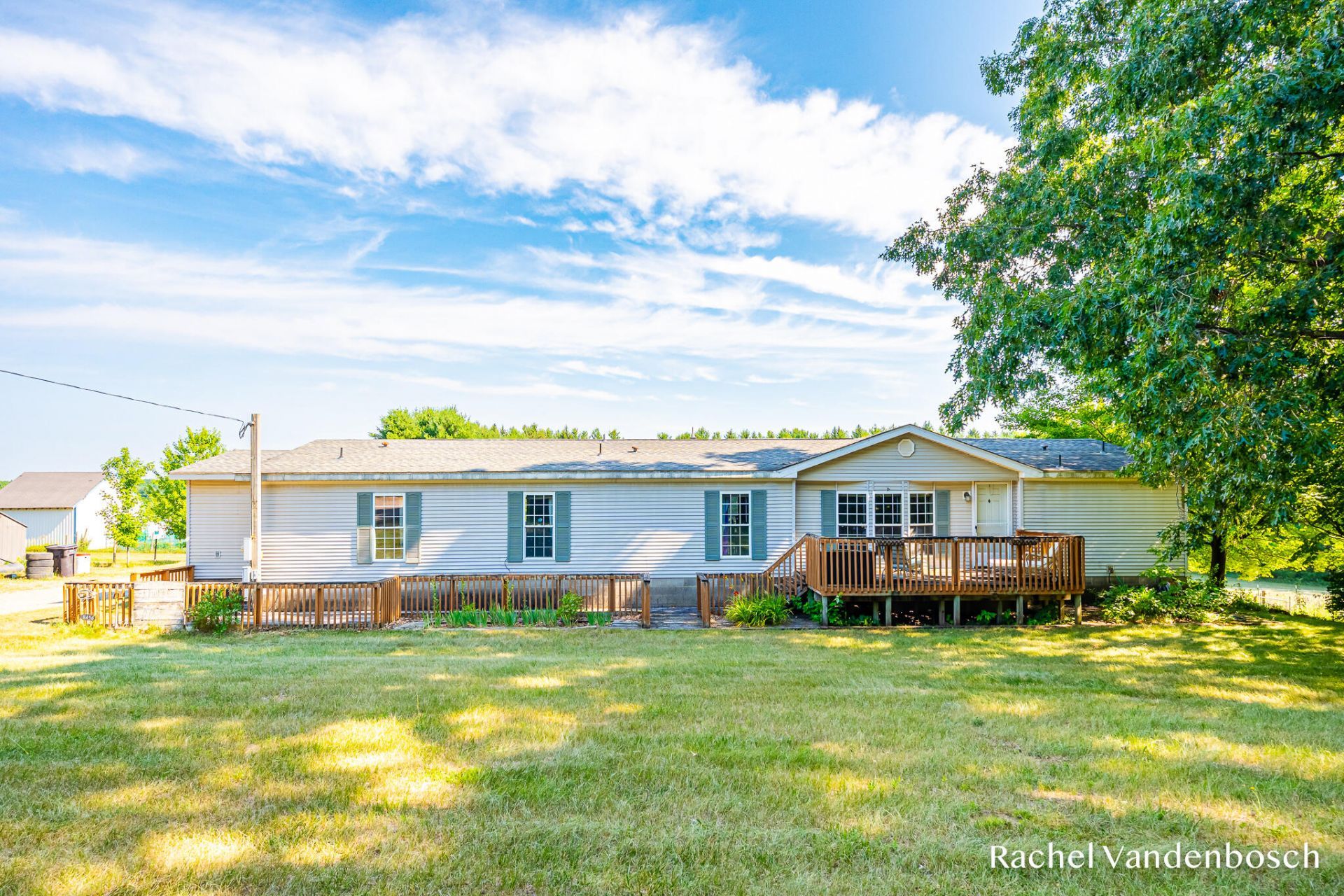 8456 Centerline Road, Saranac, MI 48881 Main Photo