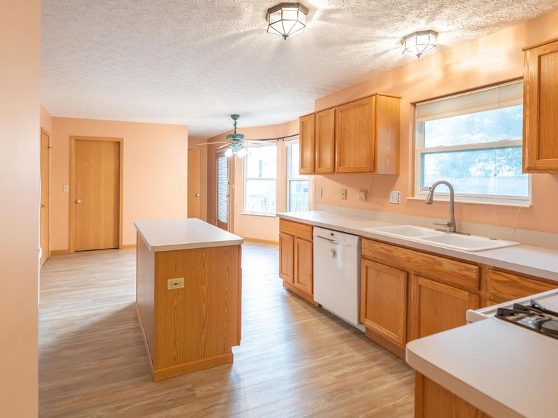 10 Wrens Nest Court , Pataskala, OH 43062 Photo 9