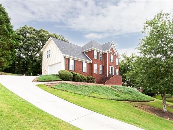 2436 Sky Valley Drive , Dacula, GA 30019