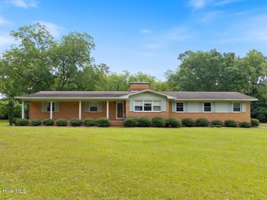 312 N Mitchell Ford Road , Clarkton, NC 28433