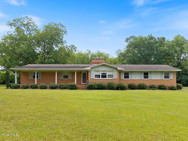 312 N Mitchell Ford Road, Clarkton, NC 28433