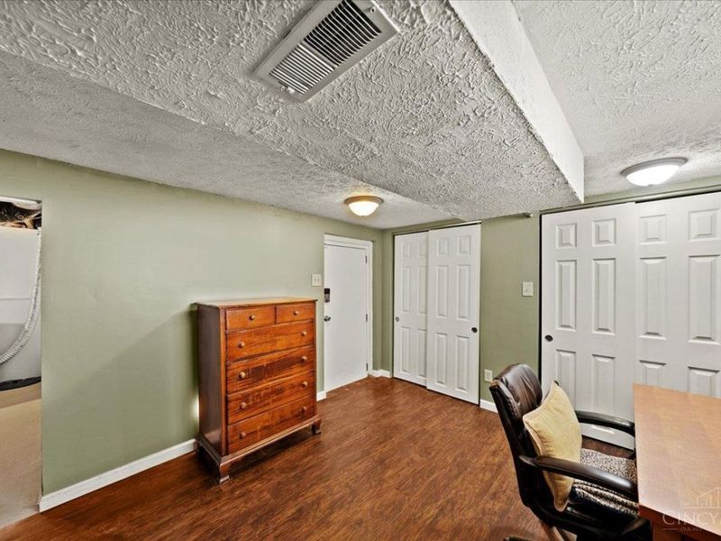 6408 Girard Avenue, Cincinnati, OH 45213 Photo 22