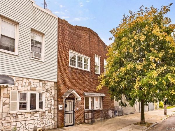 976 Sackett Avenue , Bronx, NY 10462