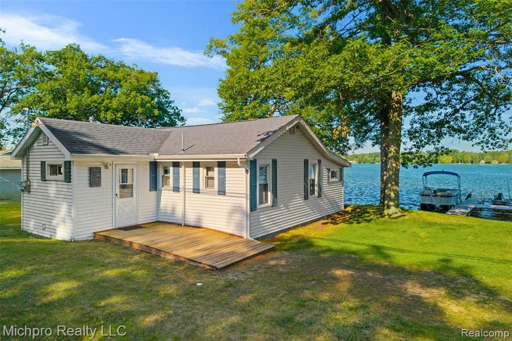 4432 E Cedar Lake Drive, Greenbush Township, MI 48738 Main Photo