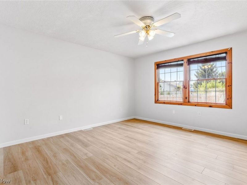 325 Fieldstone Court, Wellington, OH 44090 Photo 19